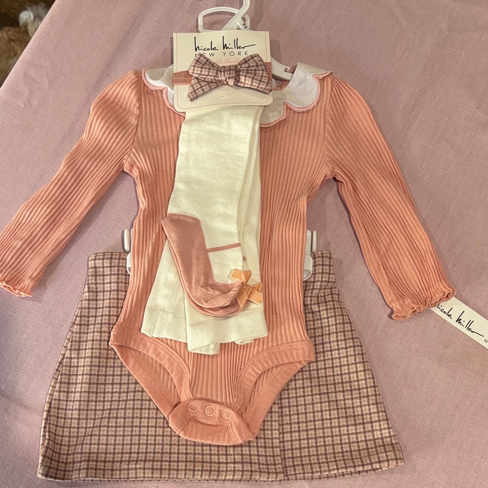 Nicole Miller Peach and Cream Baby Bodysuit Set